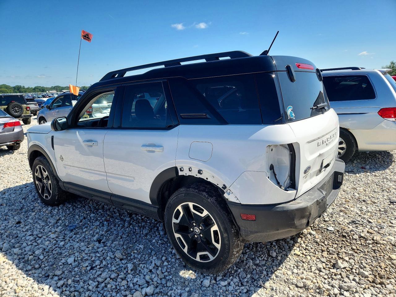 2024 Ford Bronco Sport Outer Banks - Image 2