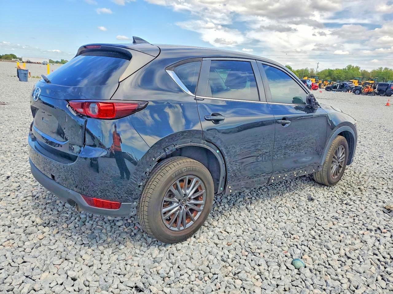2020 Mazda Cx-5 Sport - Image 3