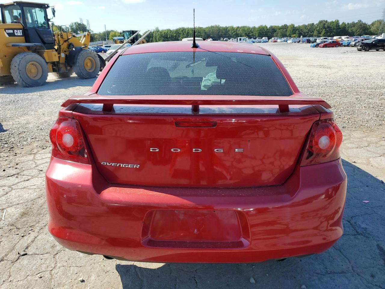 2011 Dodge Avenger - Image 6