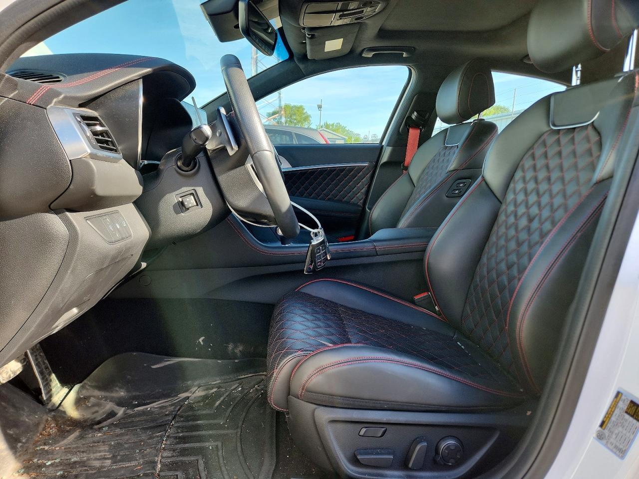 2023 Genesis G70 3.3T Standard - Фото 7