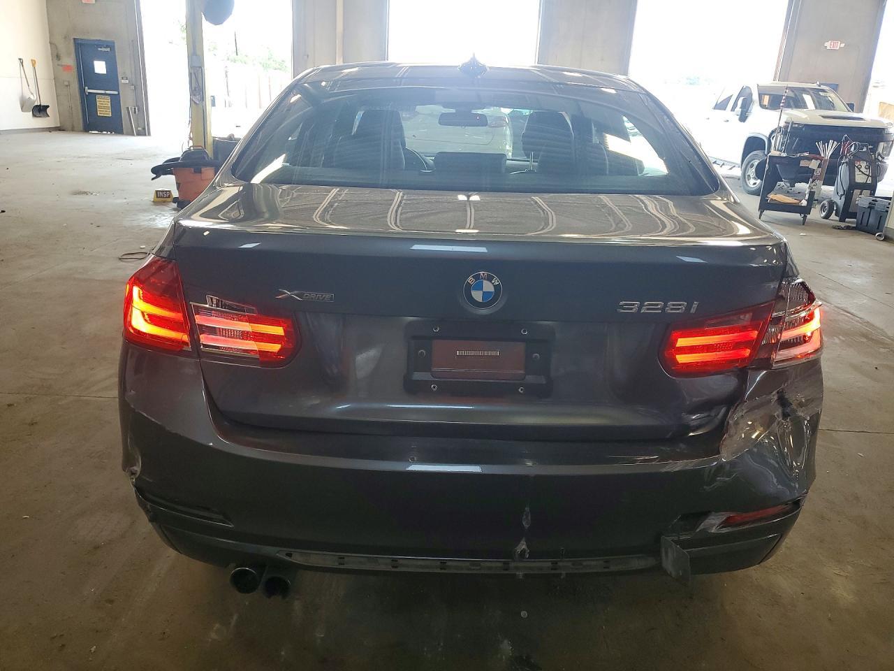 2015 BMW 328 Xi Sulev - Image 6