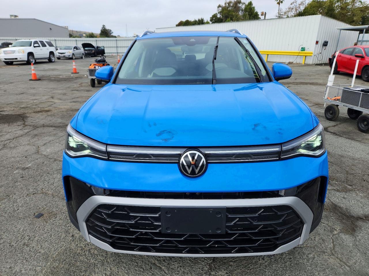 2025 Volkswagen Taos Sel - Image 5