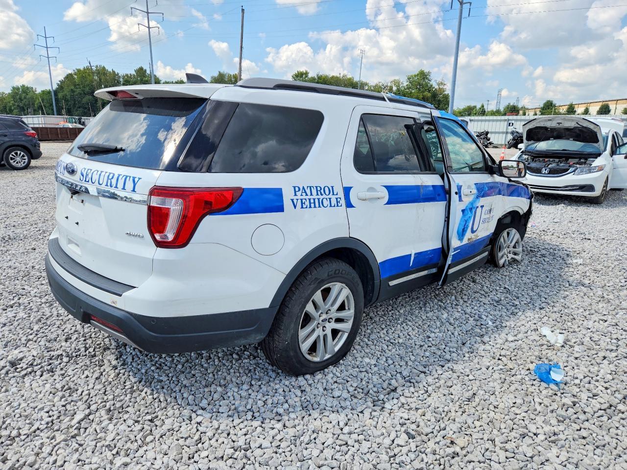2019 Ford Explorer Xlt - Image 3