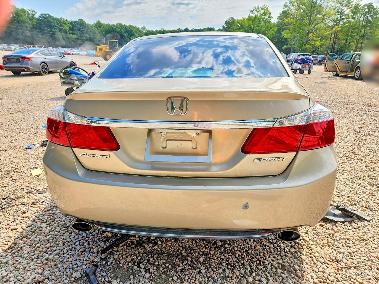 2013 Honda Accord Sport - Image 6