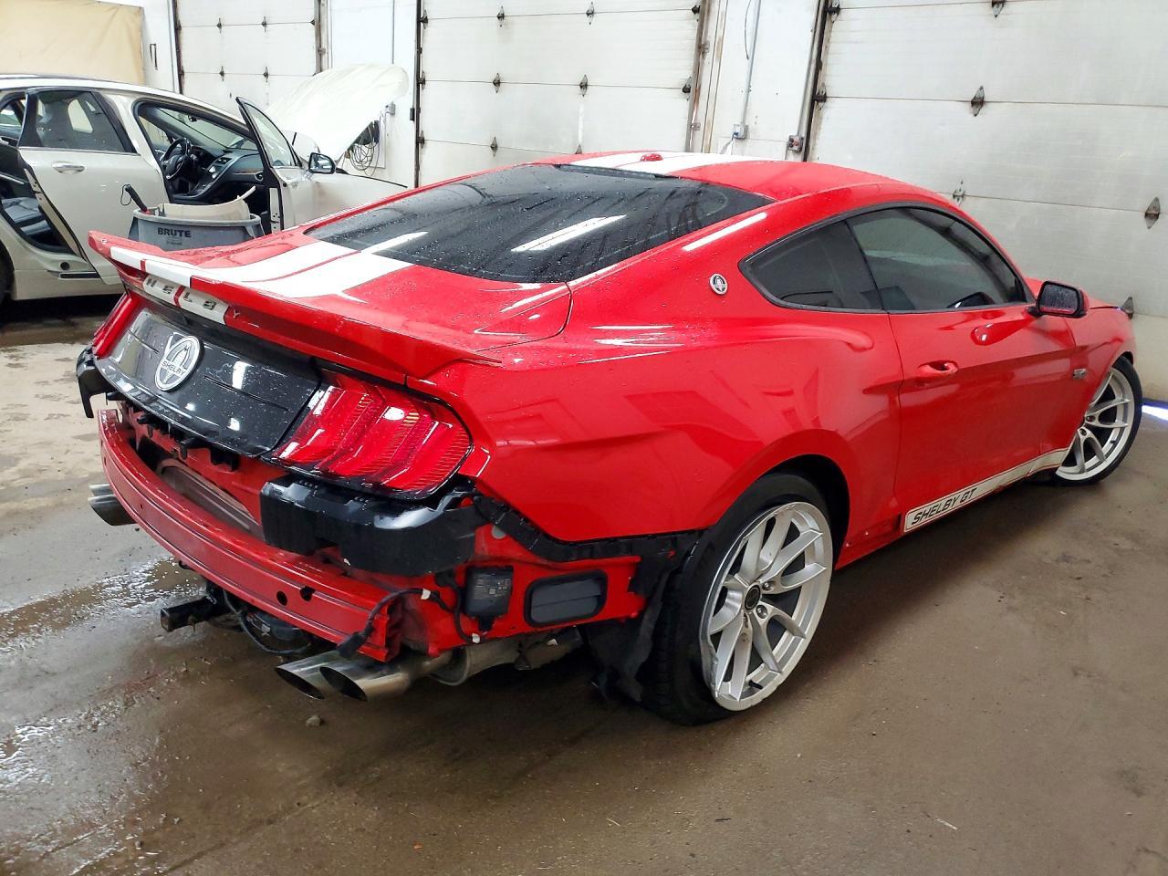 2019 Ford Mustang Gt - Фото 3