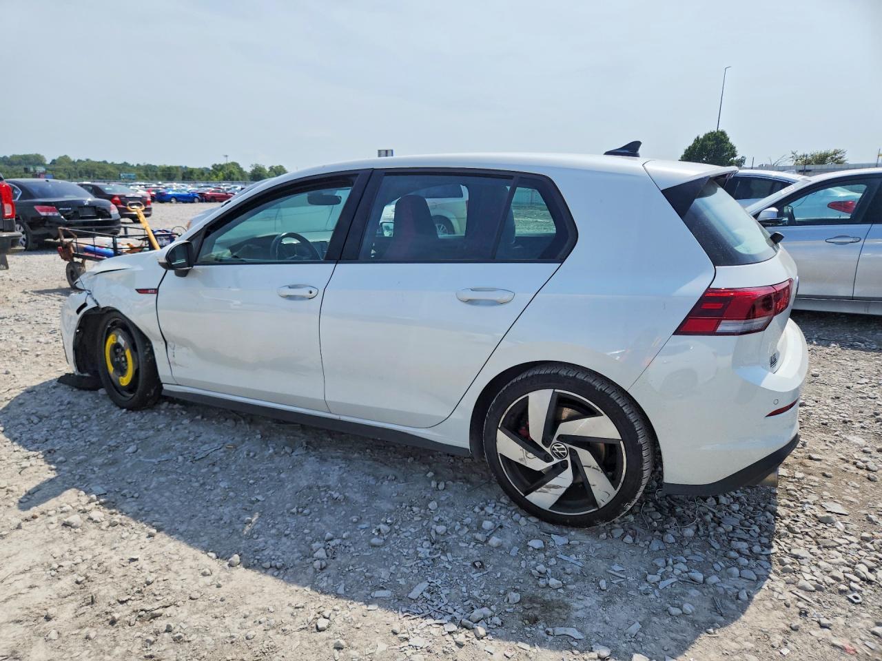 2024 Volkswagen Gti S - Фото 2