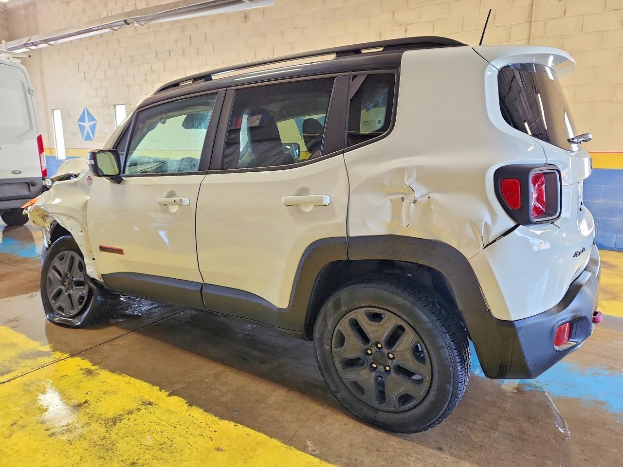 2018 Jeep Renegade Trailhawk - Фото 2