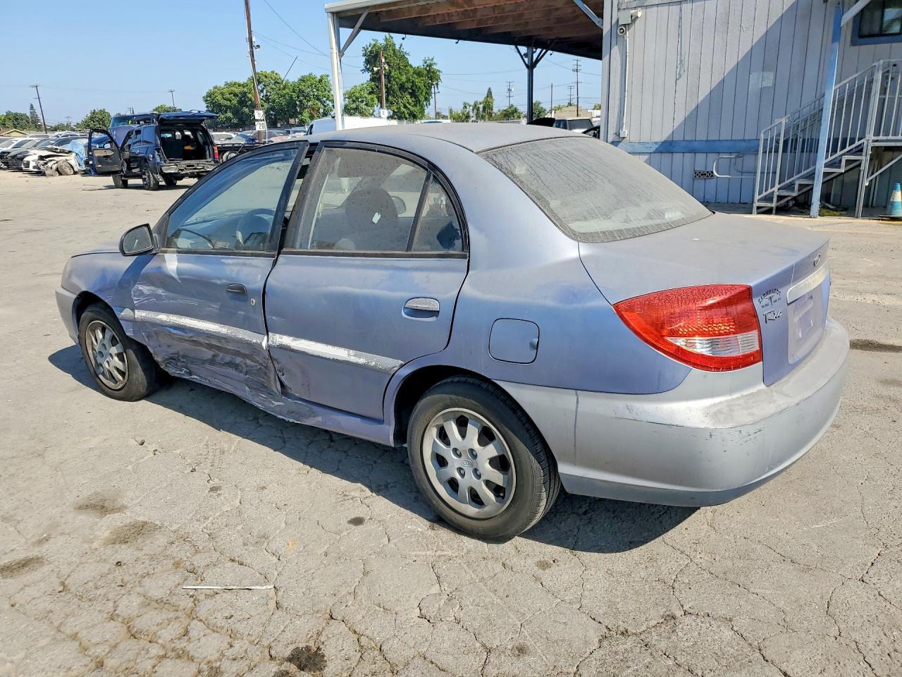2003 Kia Rio Base - Image 2