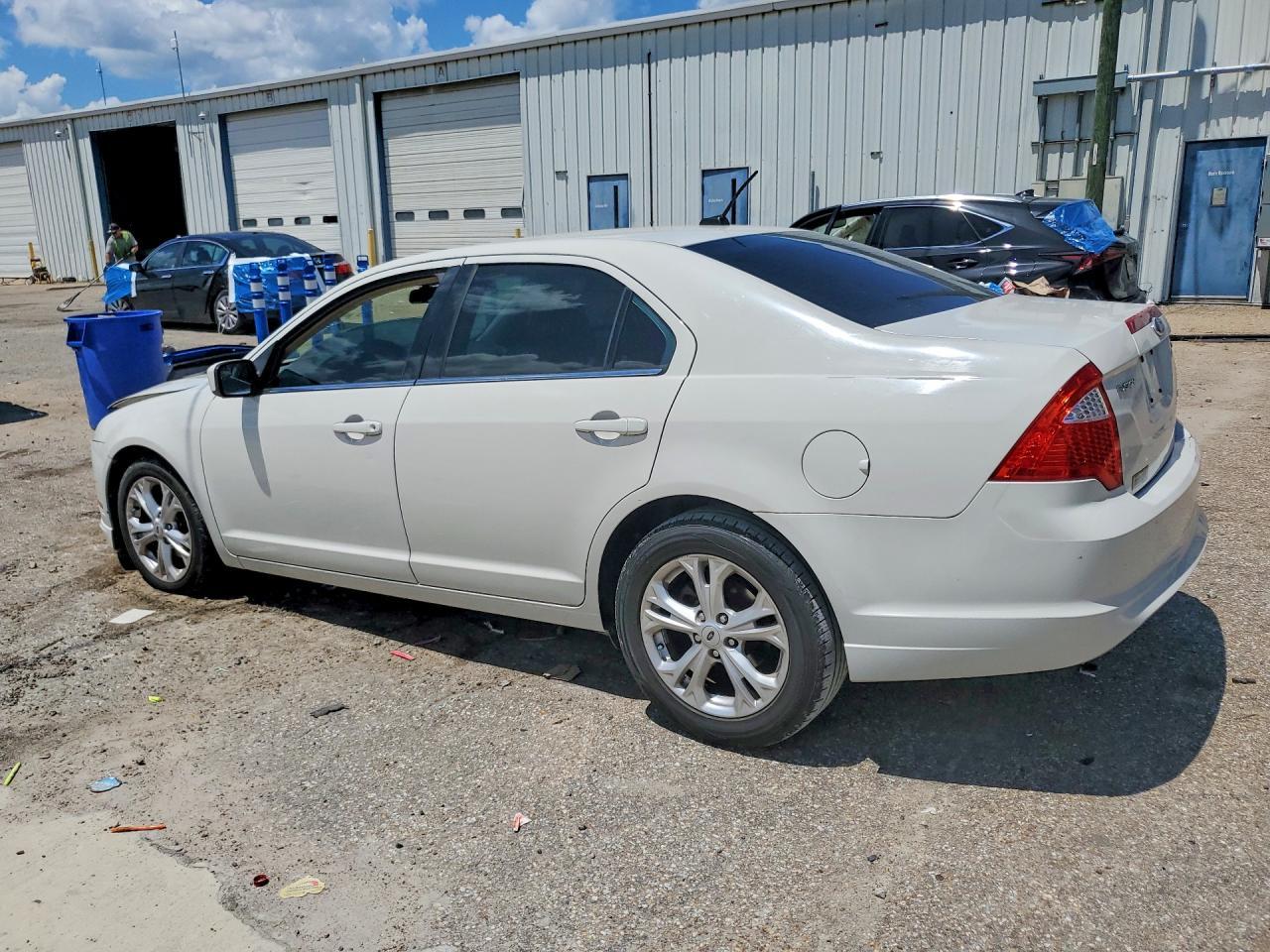 2012 Ford Fusion Se - Фото 2