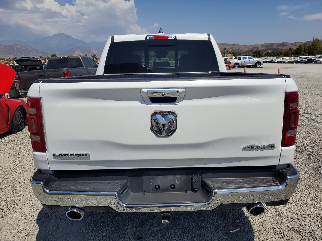 2022 Ram 1500 Laramie - Фото 6