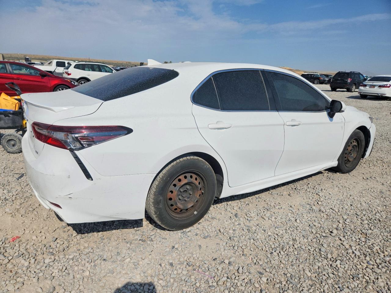 2023 Toyota Camry Se - Фото 3