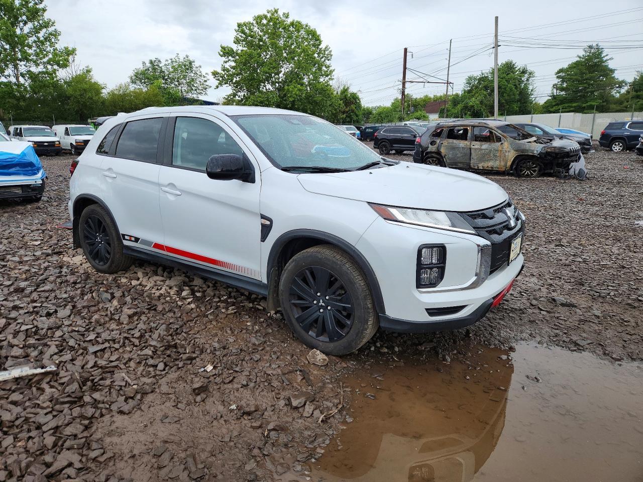 2024 Mitsubishi Outlander Sport S/Se - Фото 4