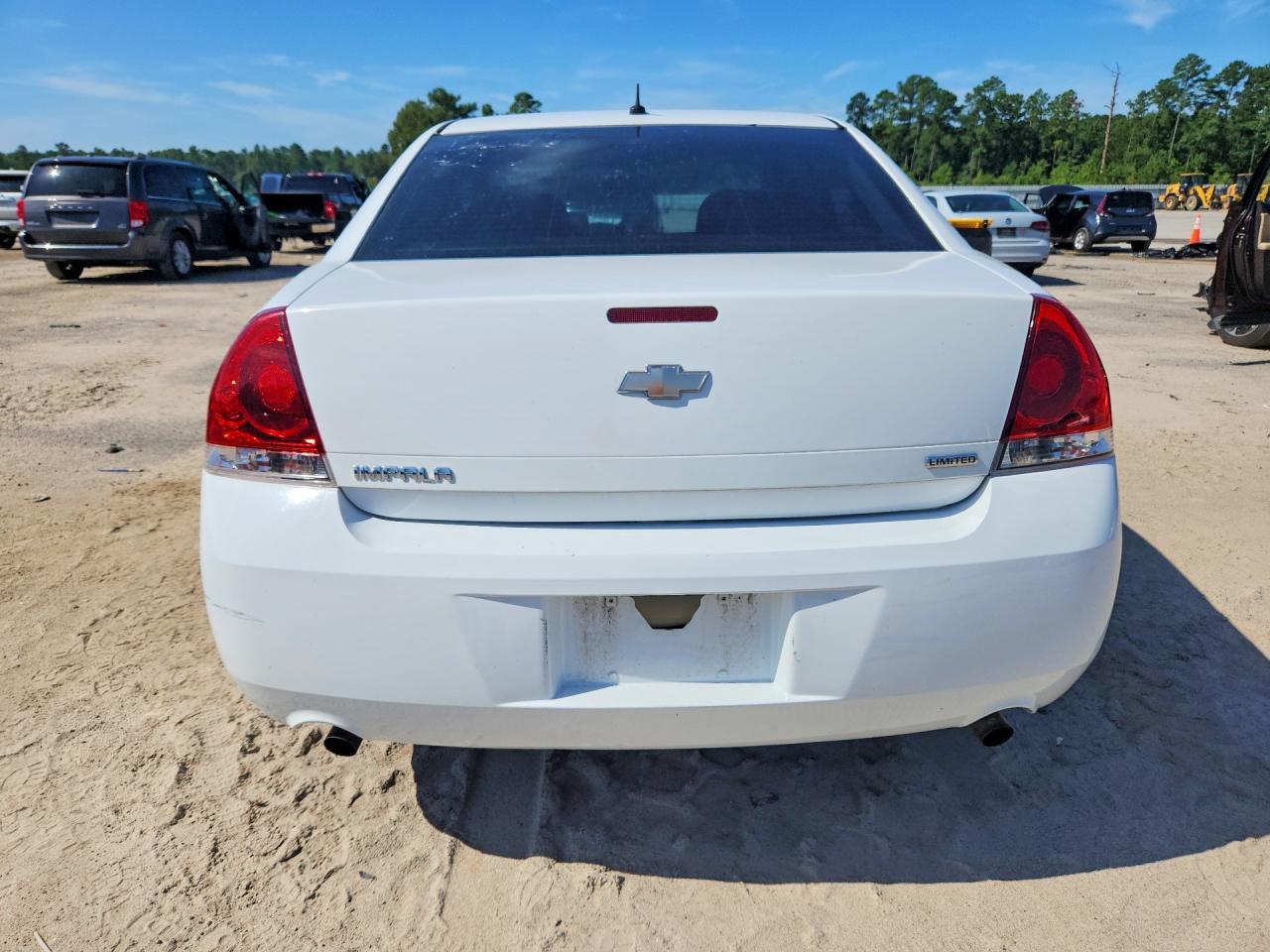2014 Chevrolet Impala Limited Ls - Фото 6