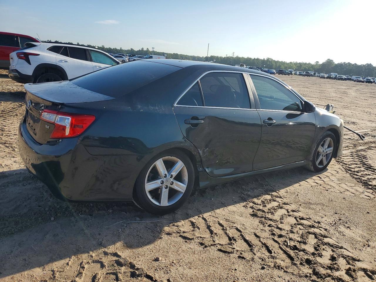 2013 Toyota Camry Se - Фото 3