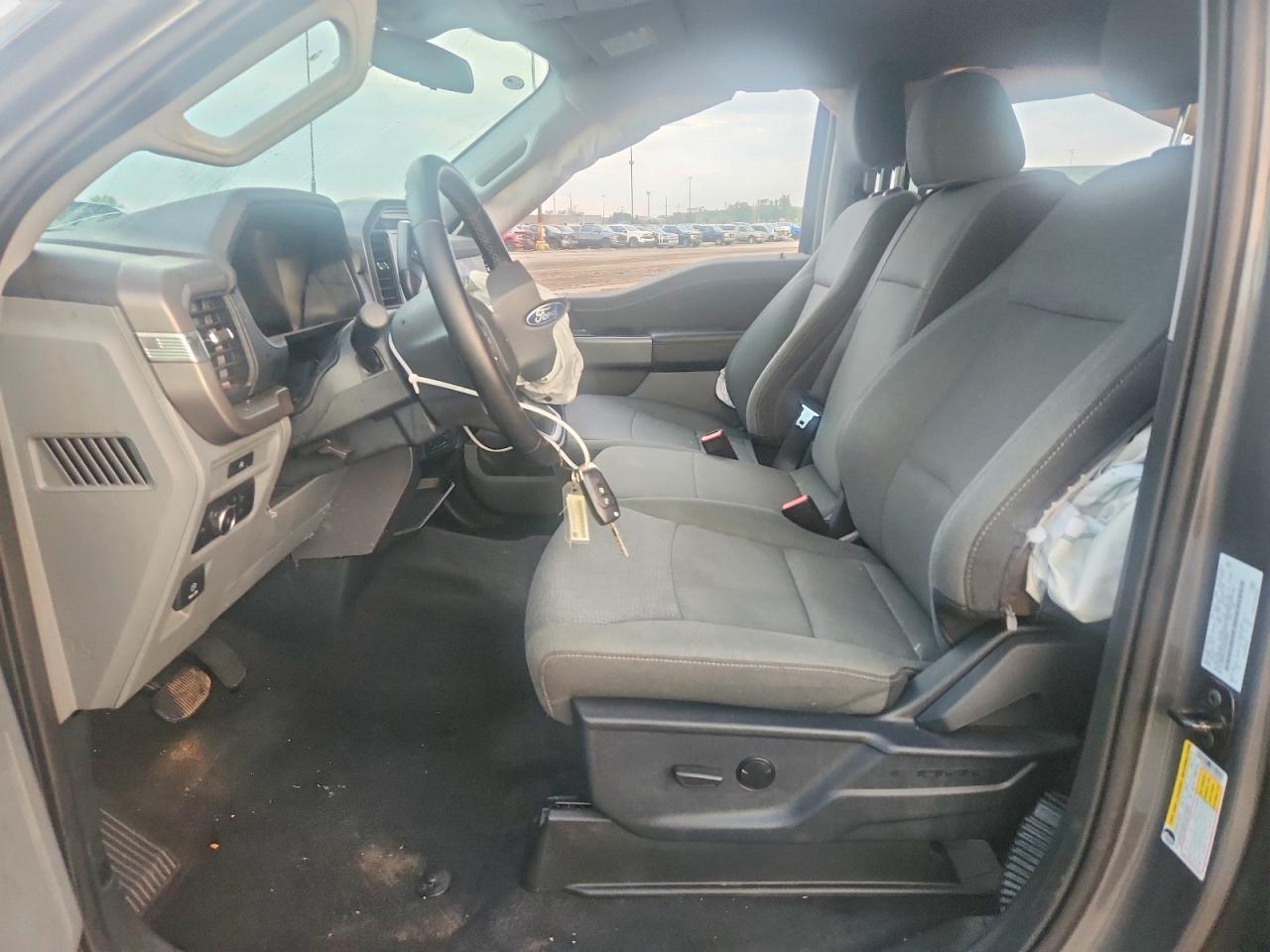 2025 Ford F150 Xlt - Image 7