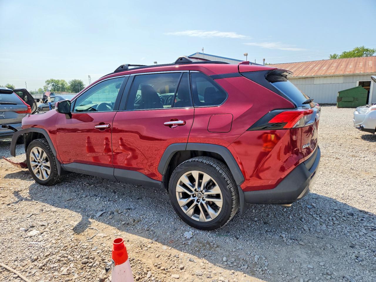 2021 Toyota Rav4 Limited - Фото 2