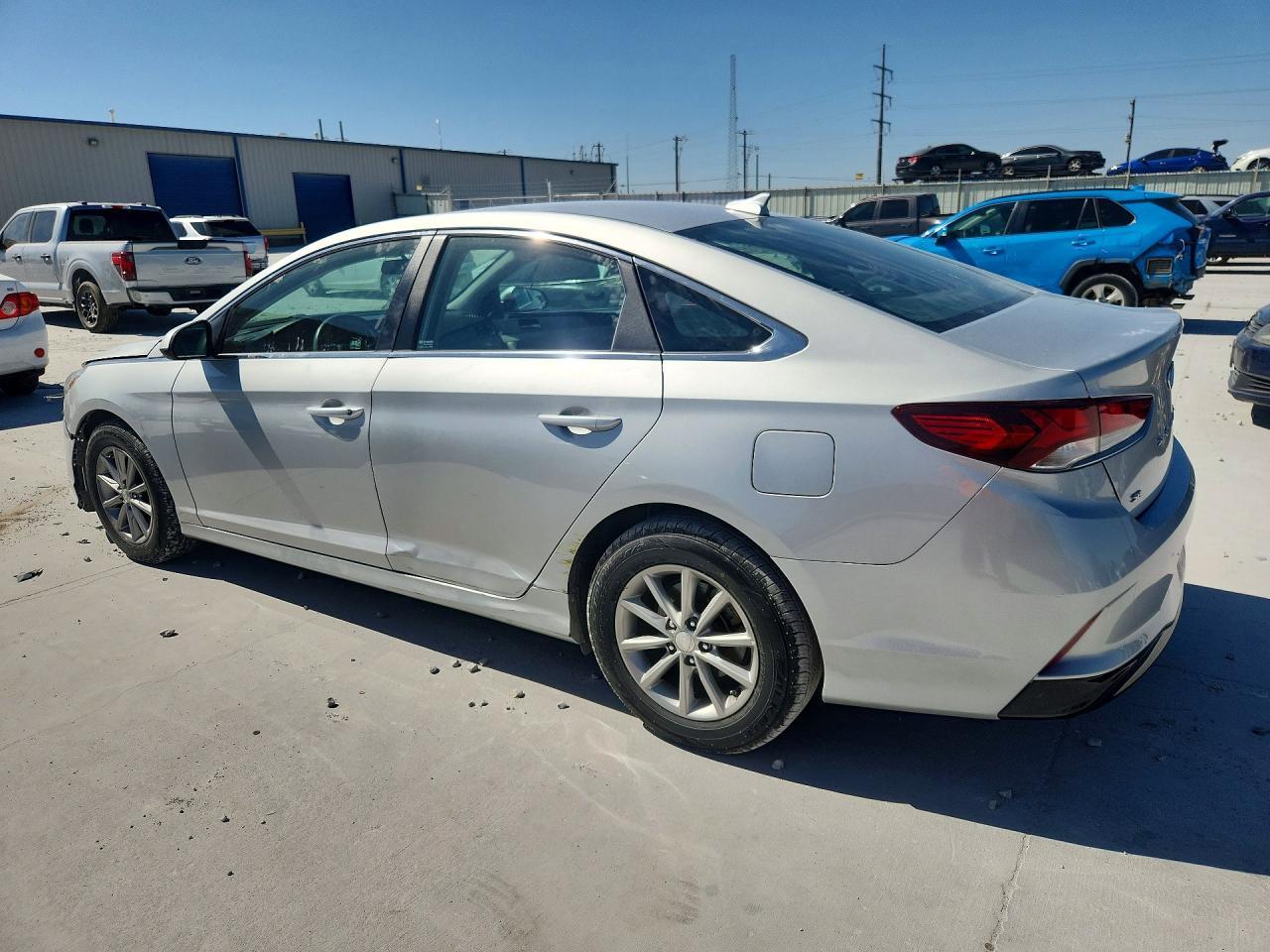 2019 Hyundai Sonata Se - Фото 2