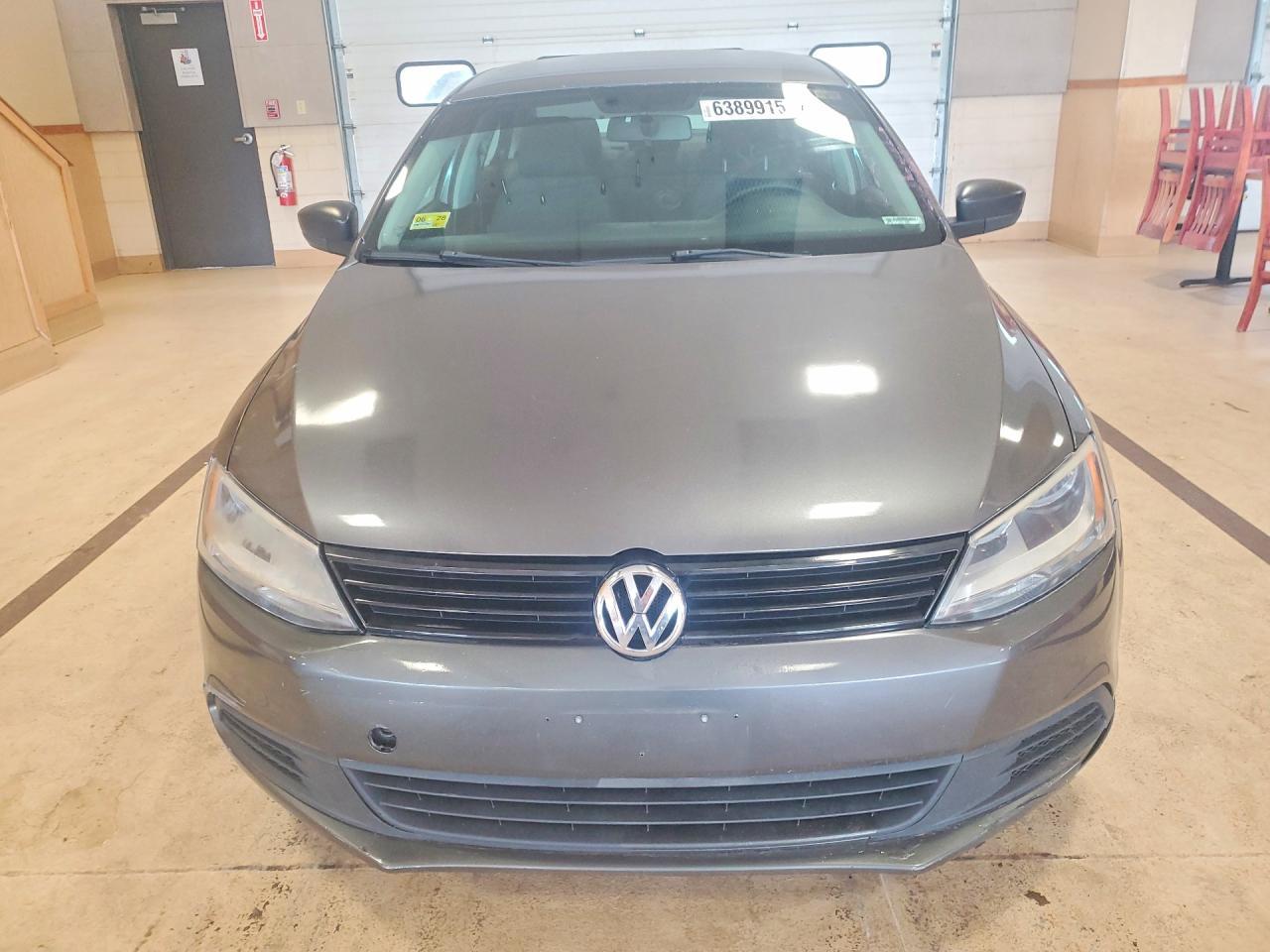 2013 Volkswagen Jetta Base - Image 5