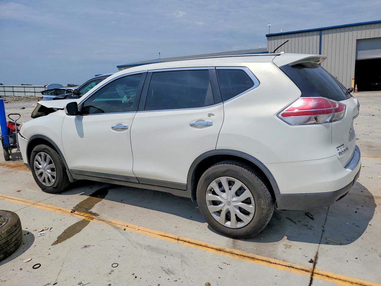 2014 Nissan Rogue S - Фото 2