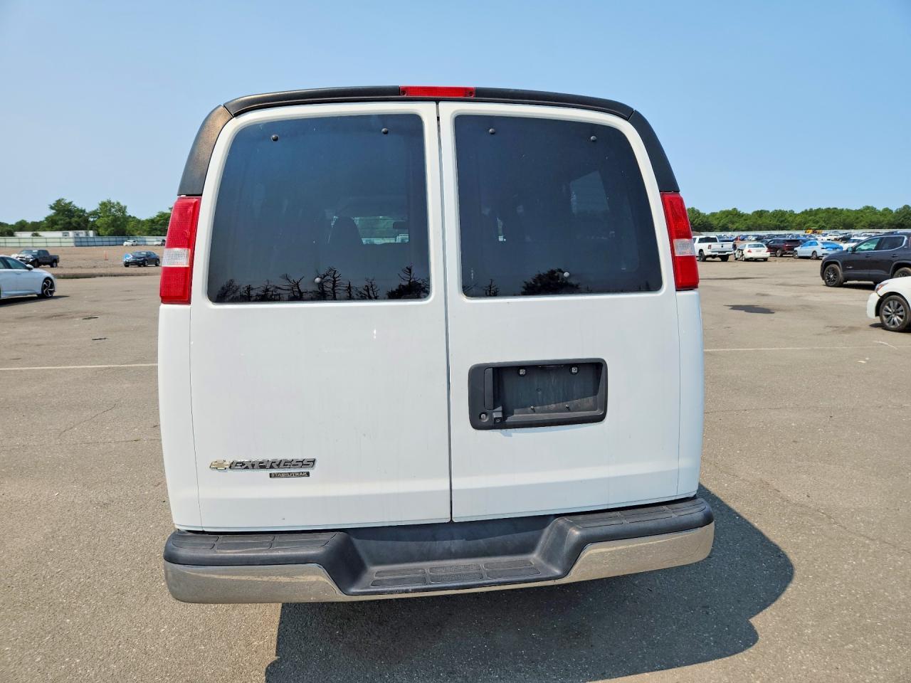 2016 Chevrolet Express G3500 Lt - Фото 6