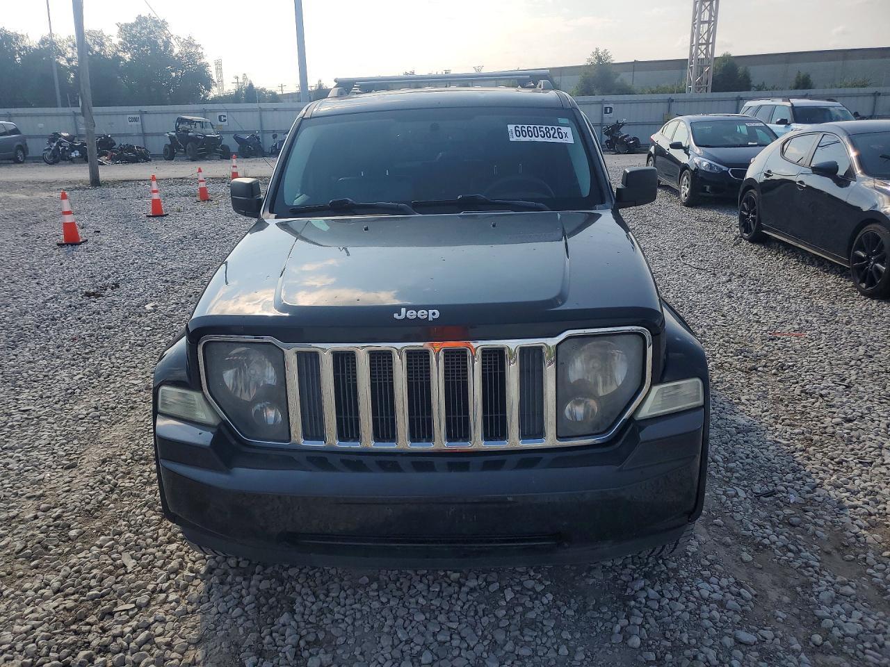 2012 Jeep Liberty Jet - Фото 5