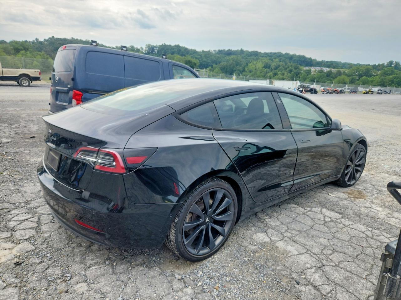 2021 Tesla Model 3 - Image 3