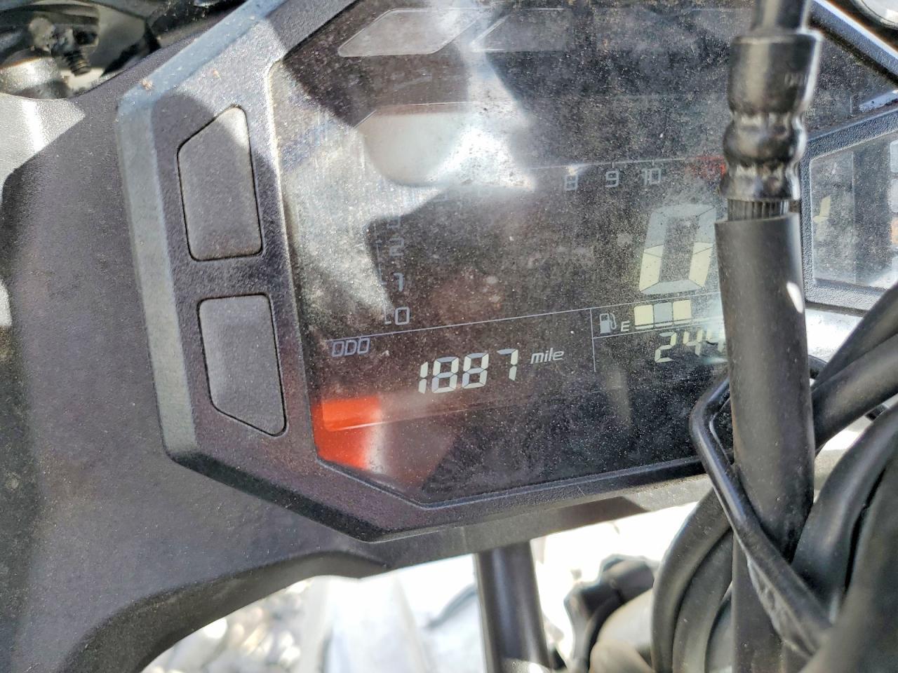 2025 Kawasaki Ex500 - Image 7