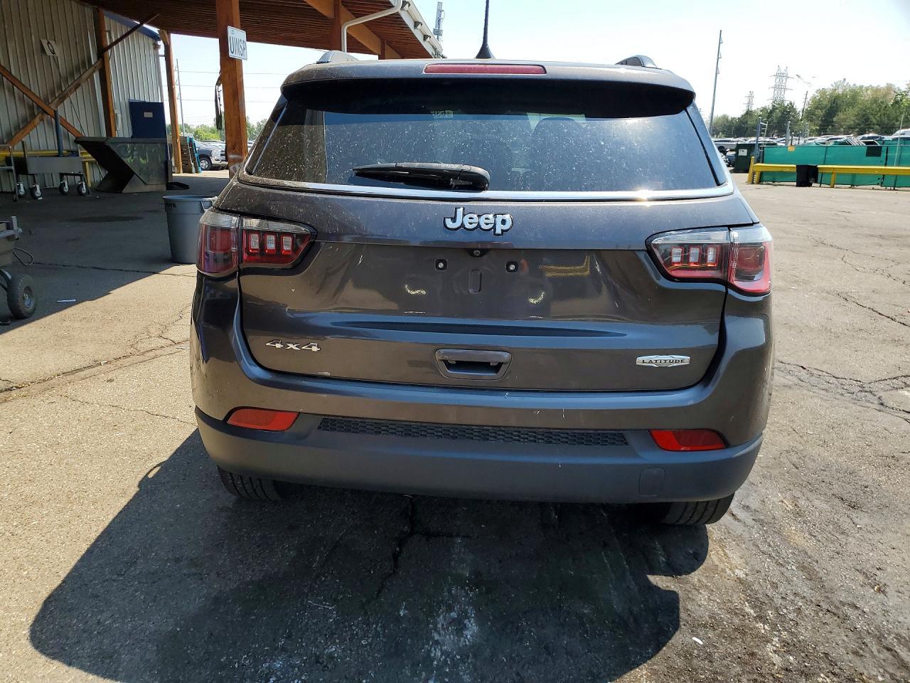 2019 Jeep Compass Latitude - Фото 6