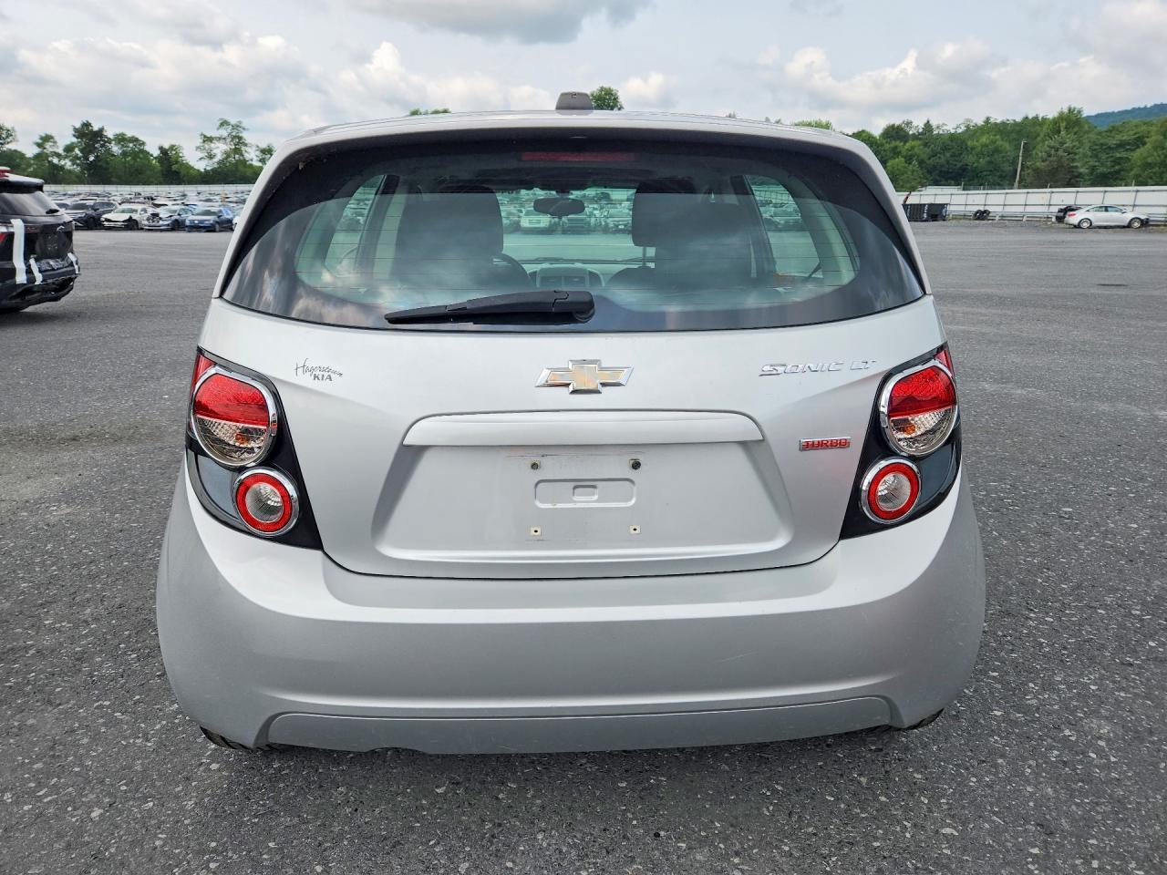 2016 Chevrolet Sonic Lt - Фото 6