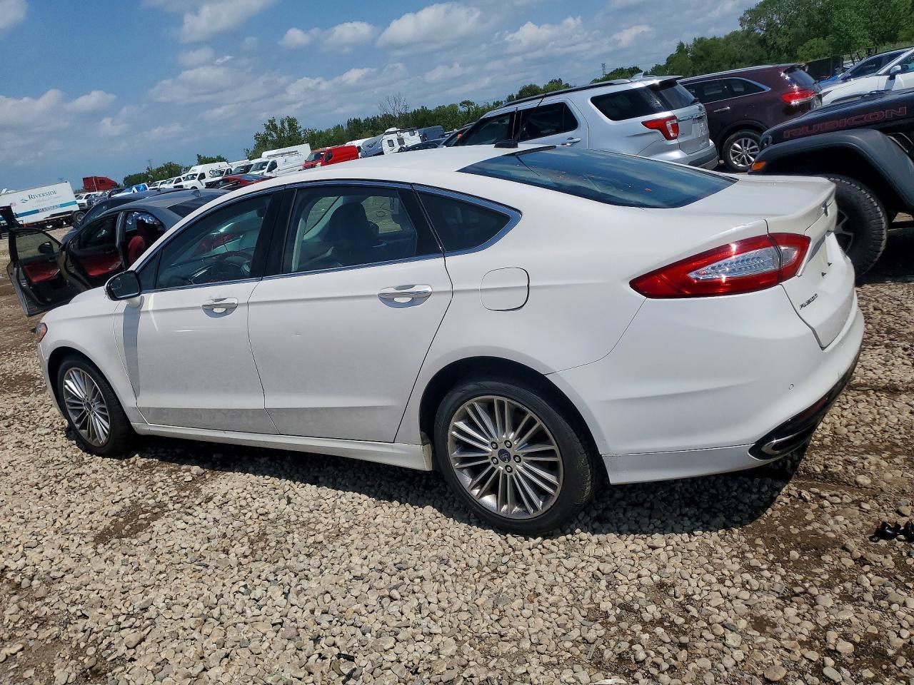 2016 Ford Fusion Se - Image 2