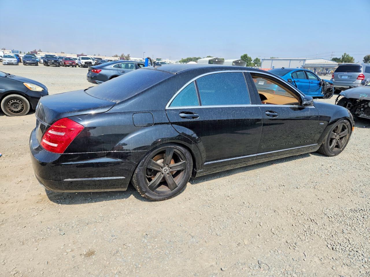 2012 Mercedes-Benz S 550 - Image 3