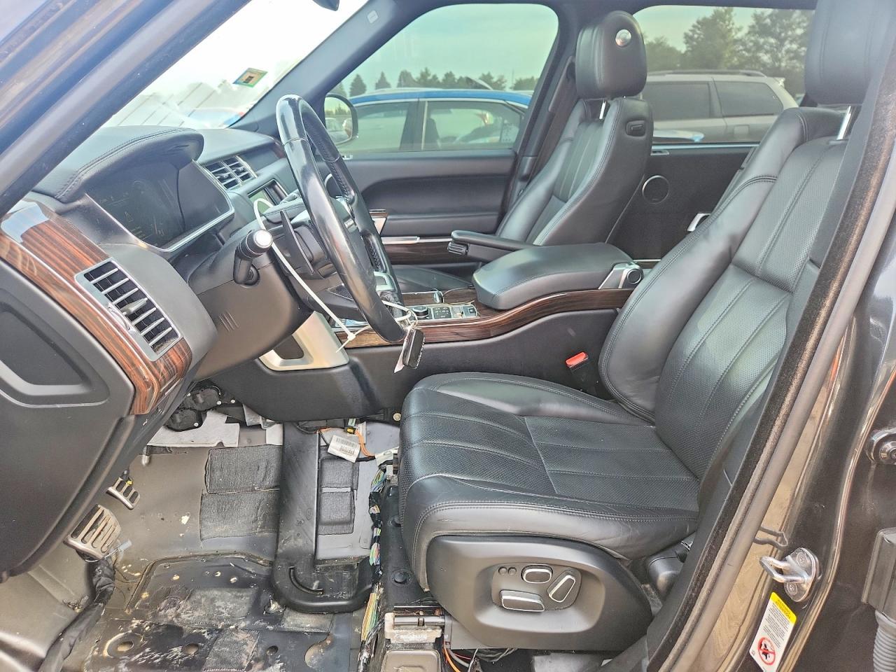 2014 Land Rover Range Rover Supercharged - Image 7