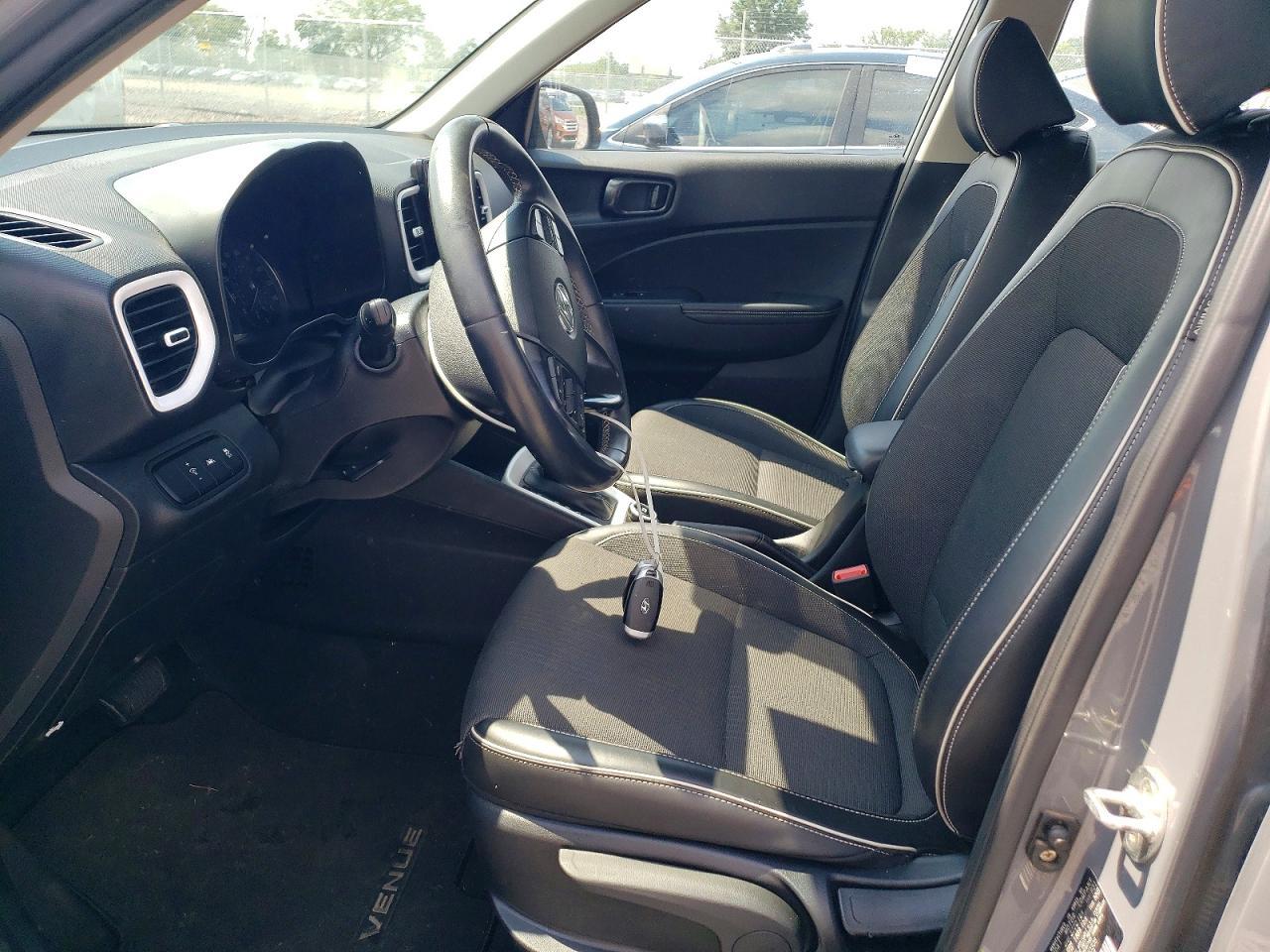 2022 Hyundai Venue Limited - Фото 7