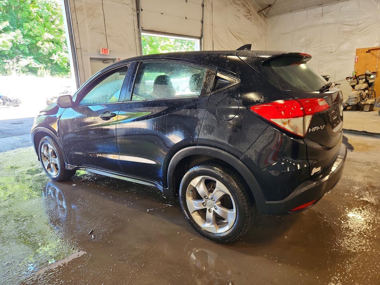 2022 Honda Hr-V Lx - Image 2