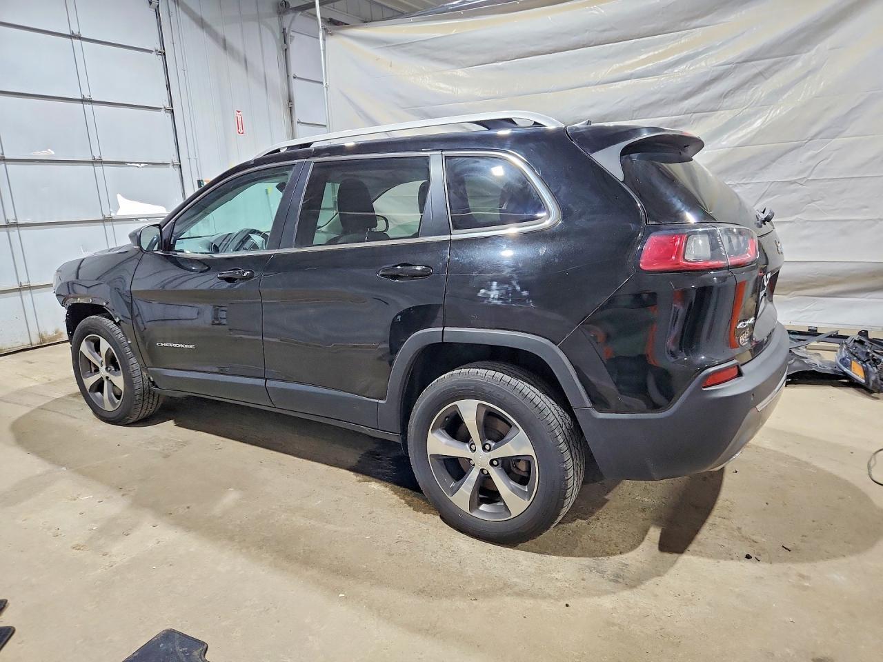 2020 Jeep Cherokee Limited - Image 2