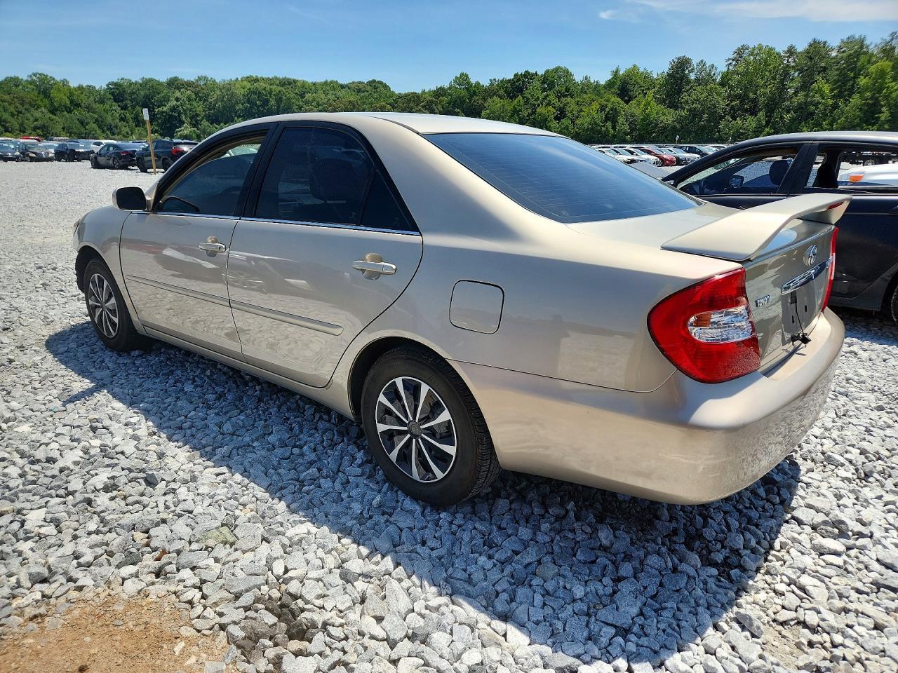 2004 Toyota Camry Le - Фото 2