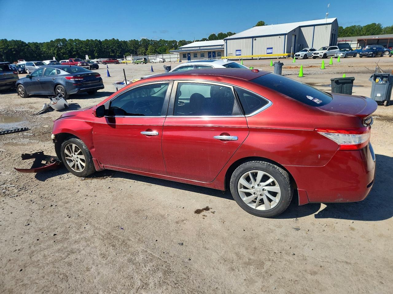 2015 Nissan Sentra - Фото 2