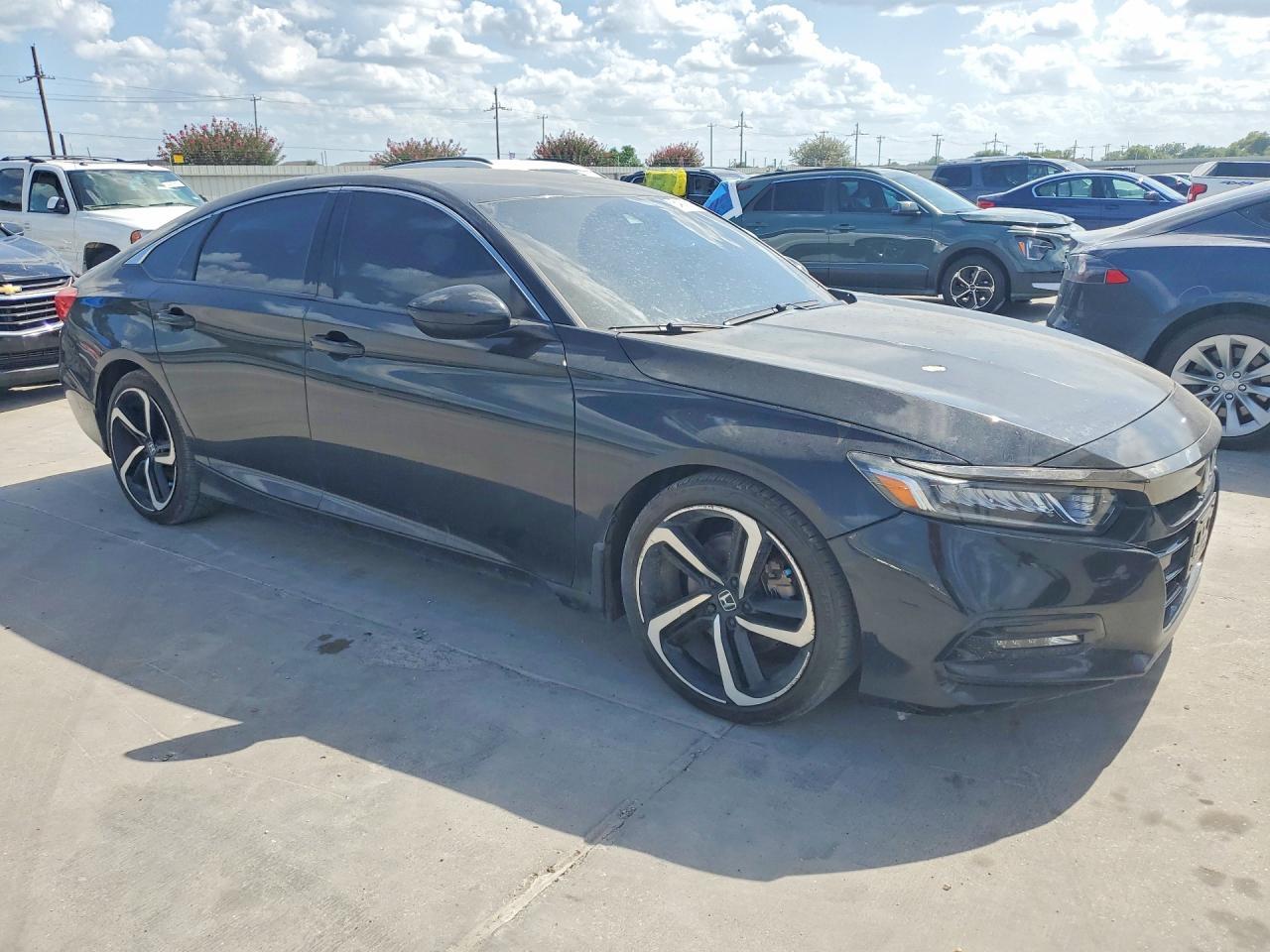 2019 Honda Accord Sport - Image 4