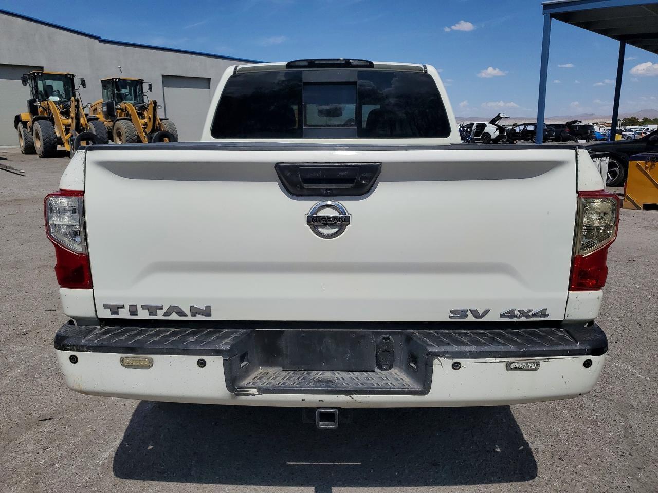 2019 Nissan Titan Sv - Фото 6