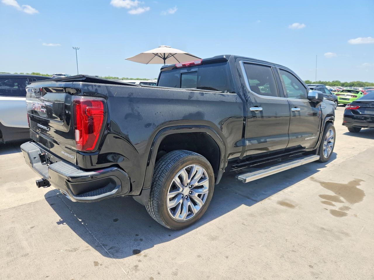 2024 GMC Sierra K1500 Denali - Image 3