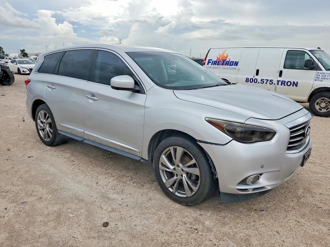 2013 Infiniti Jx35 Base - Image 4