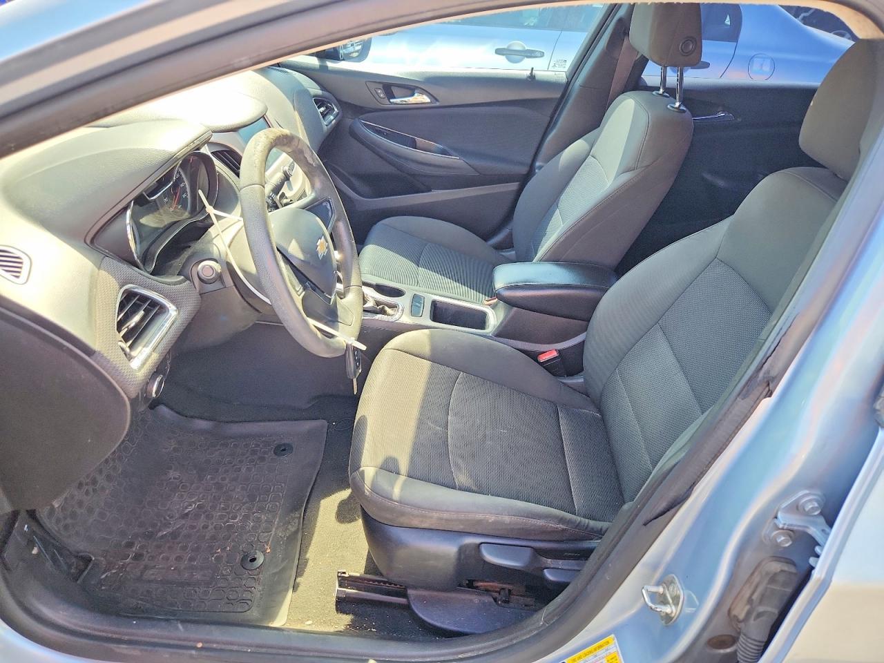 2017 Chevrolet Cruze Ls - Image 7