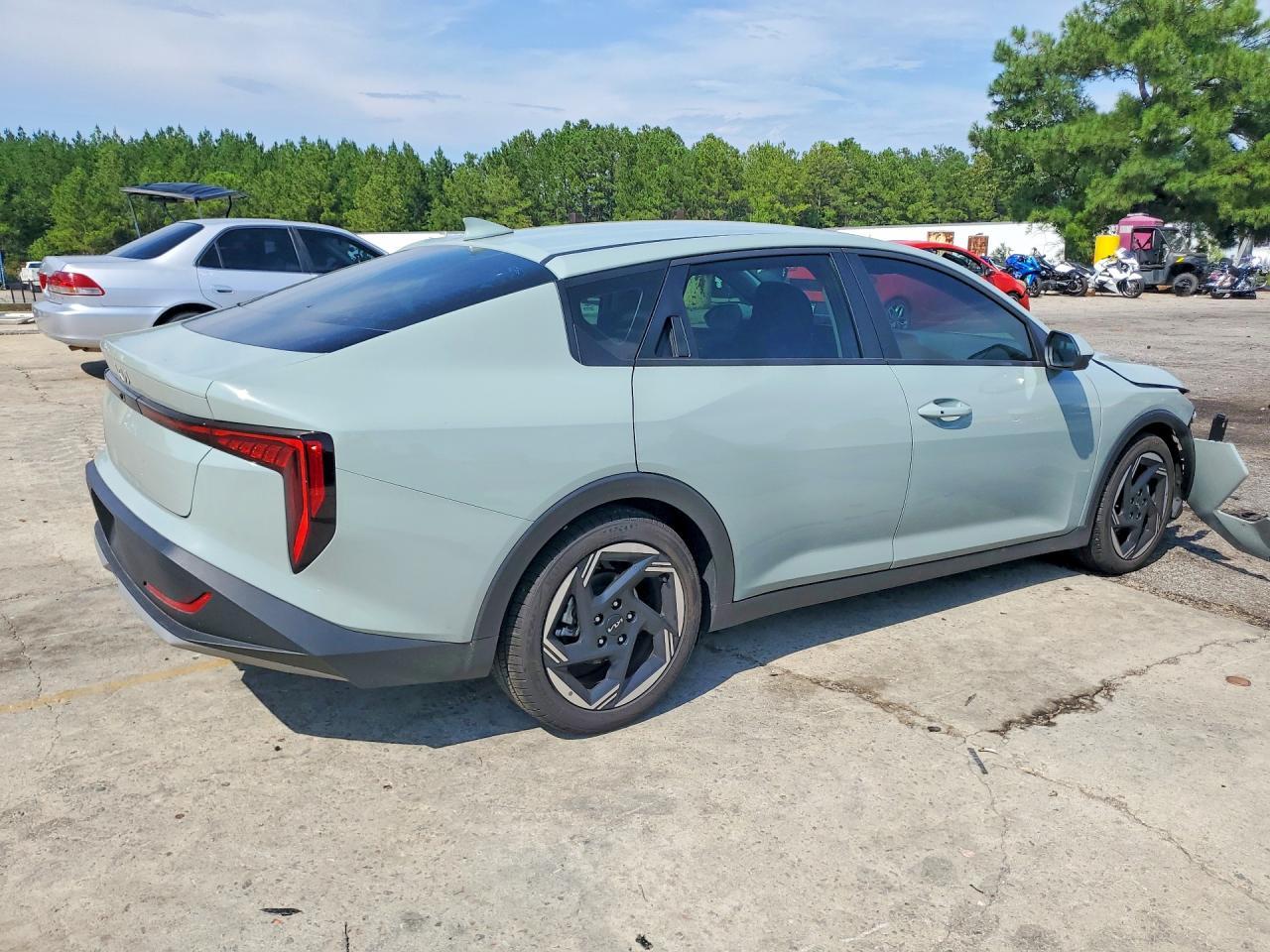 2026 Kia K4 Ex - Image 3