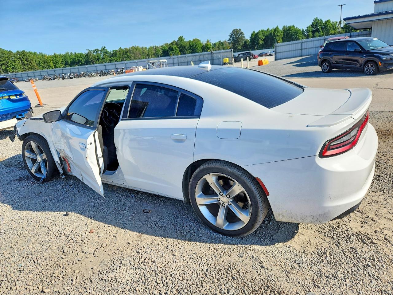 2016 Dodge Charger R - Фото 2