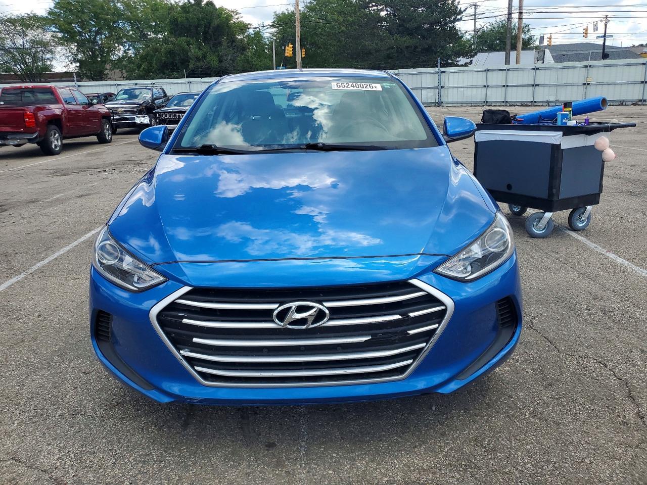 2017 Hyundai Elantra Se - Image 5