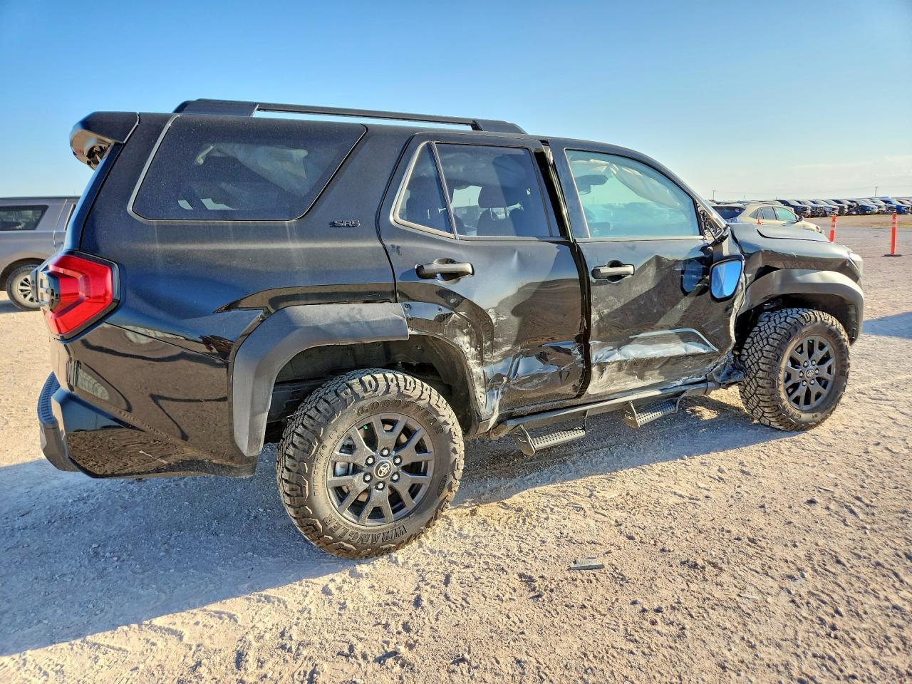 2026 Toyota 4Runner Sr5 - Фото 3