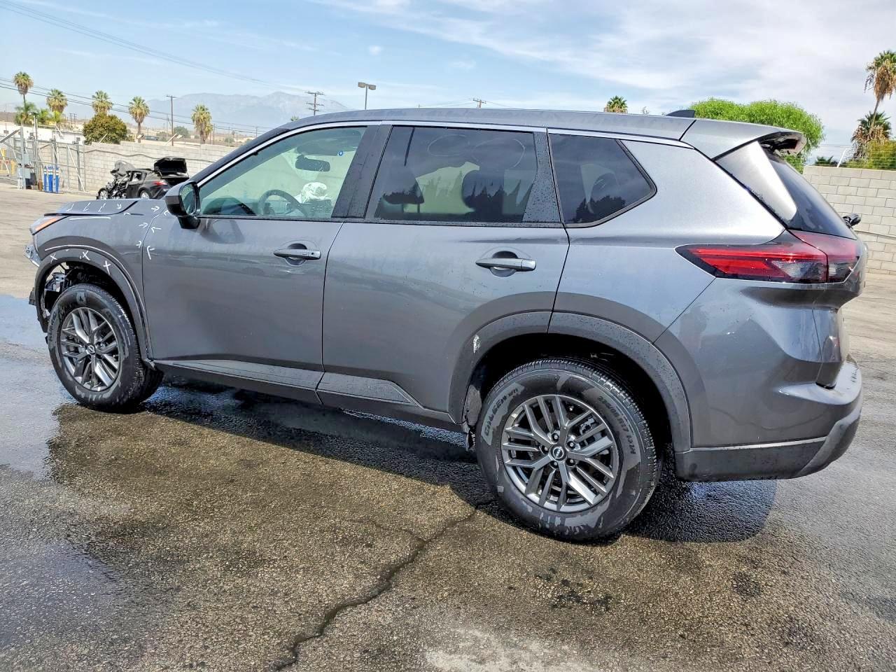 2026 Nissan Rogue Sv - Image 2