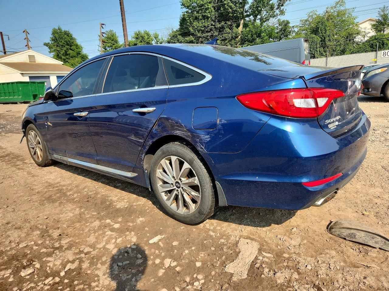 2015 Hyundai Sonata - Фото 2