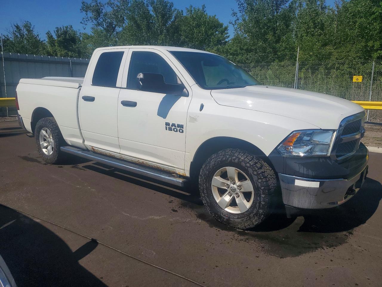 2015 Ram 1500 St - Image 4