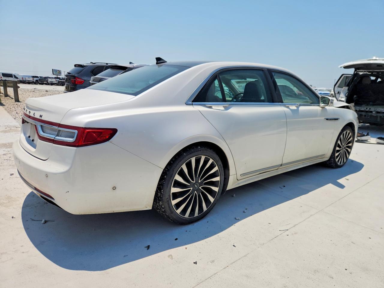 2019 Lincoln Continental Black Label - Image 3